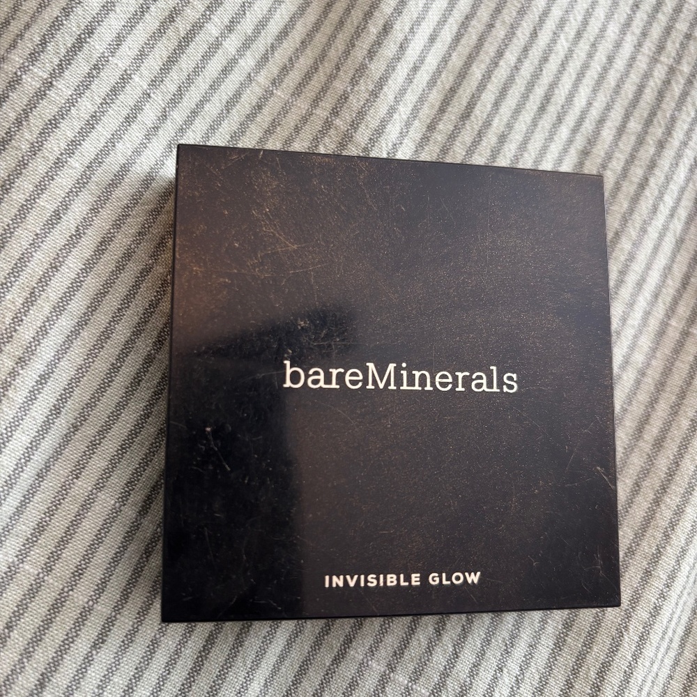 Bare minerals invisible glow